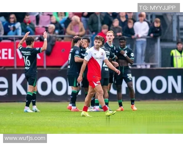 乌德勒支主场迎战奥斯球队全力争胜展现实力对决 乌德勒支主场迎战奥斯球队全力争胜展现实力对决