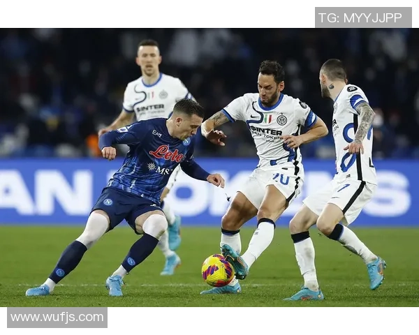 南安普敦主场迎战热刺争夺英超积分榜关键战役分析与展望 南安普敦主场迎战热刺争夺英超积分榜关键战役分析与展望